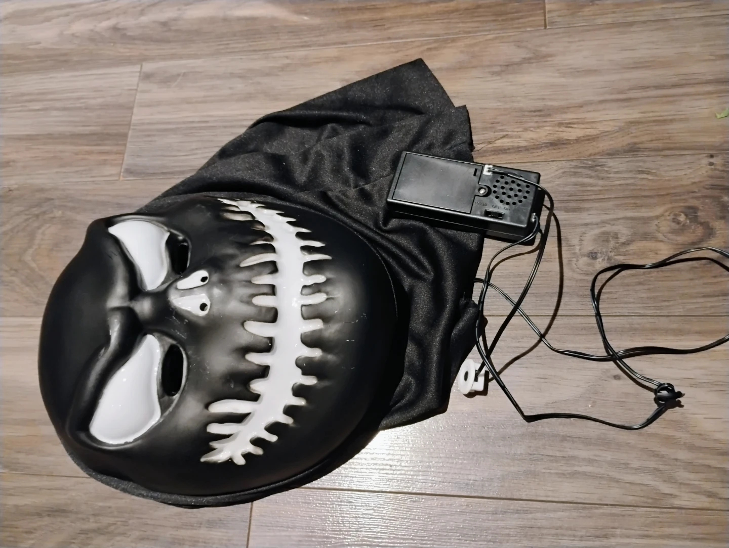 Light-up Halloween Skull Mask - photo 3