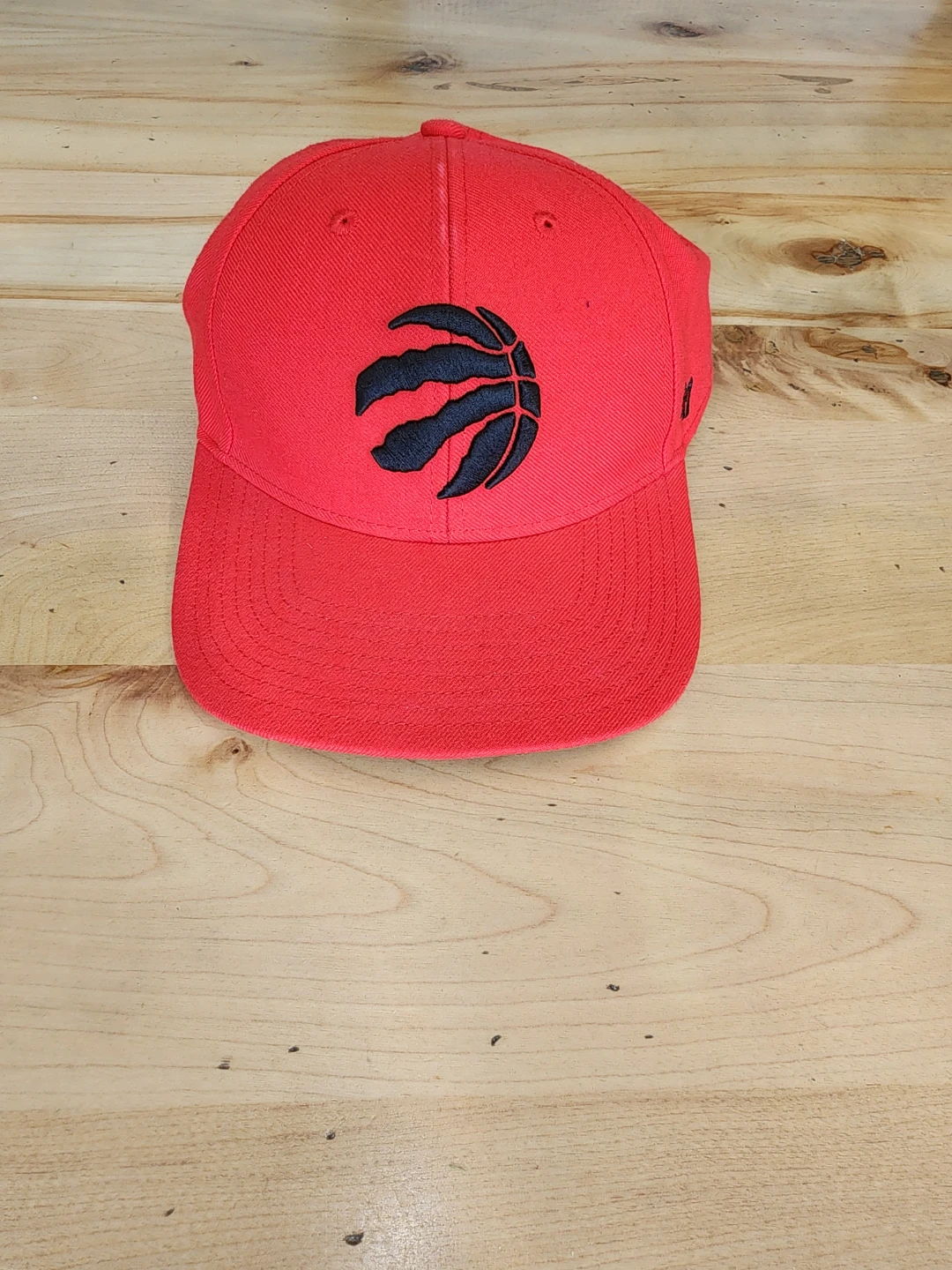 Toronto Raptors 47 Brand Baseball Cap (Never worn)
