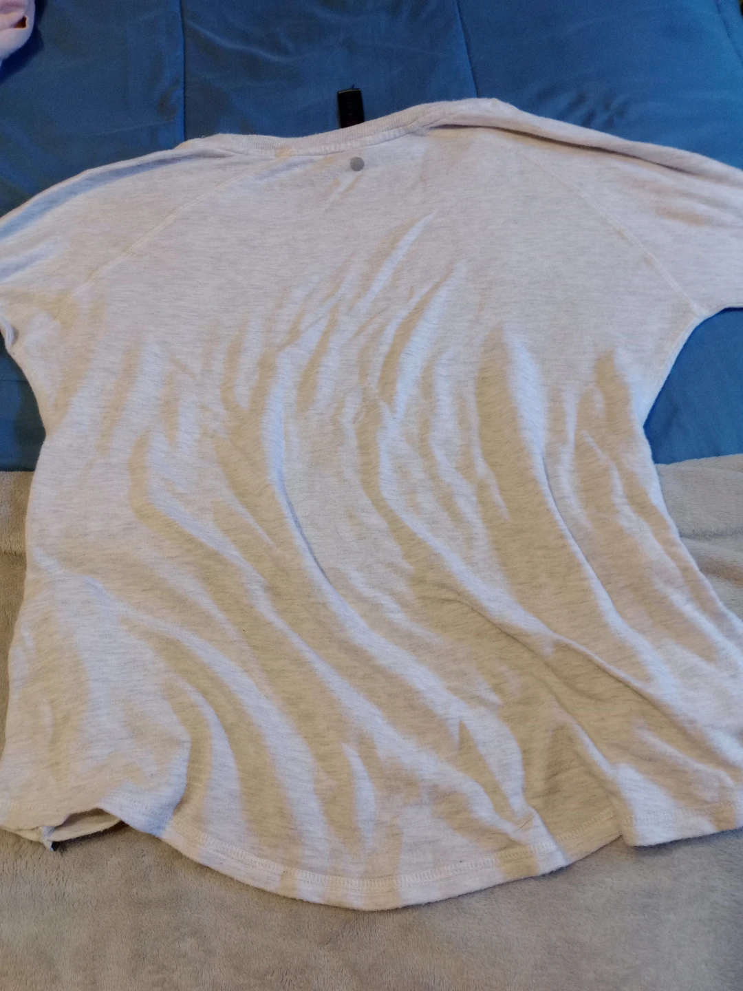 Yogaissentials Light Grey Long Sleeve Top - photo 3