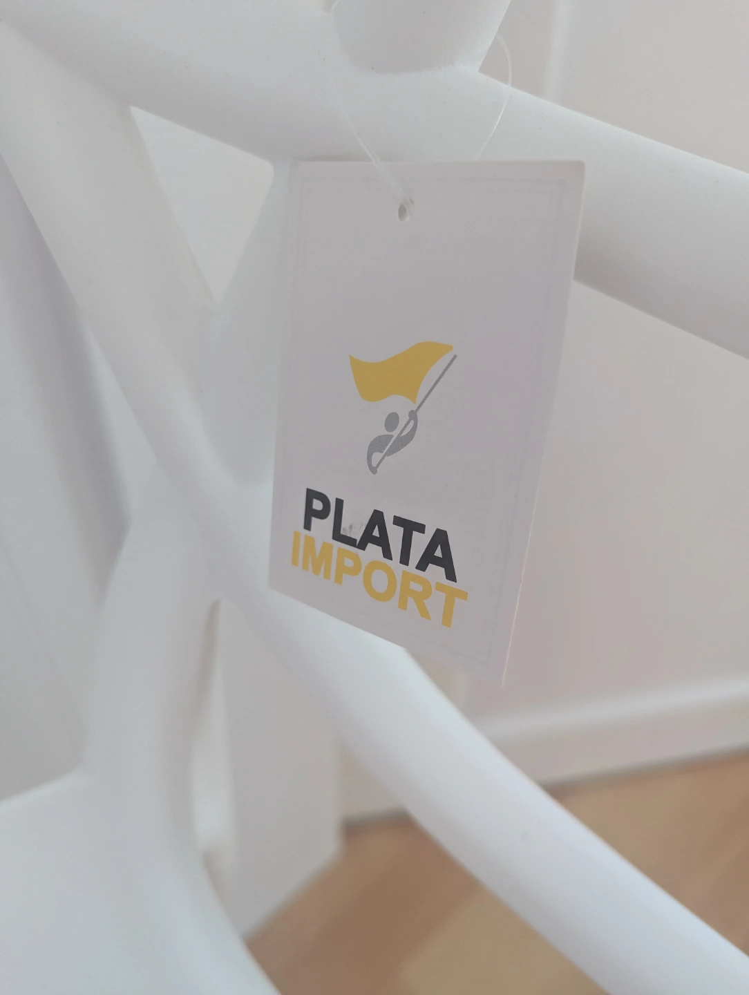 2 Plastic Chairs - photo 4