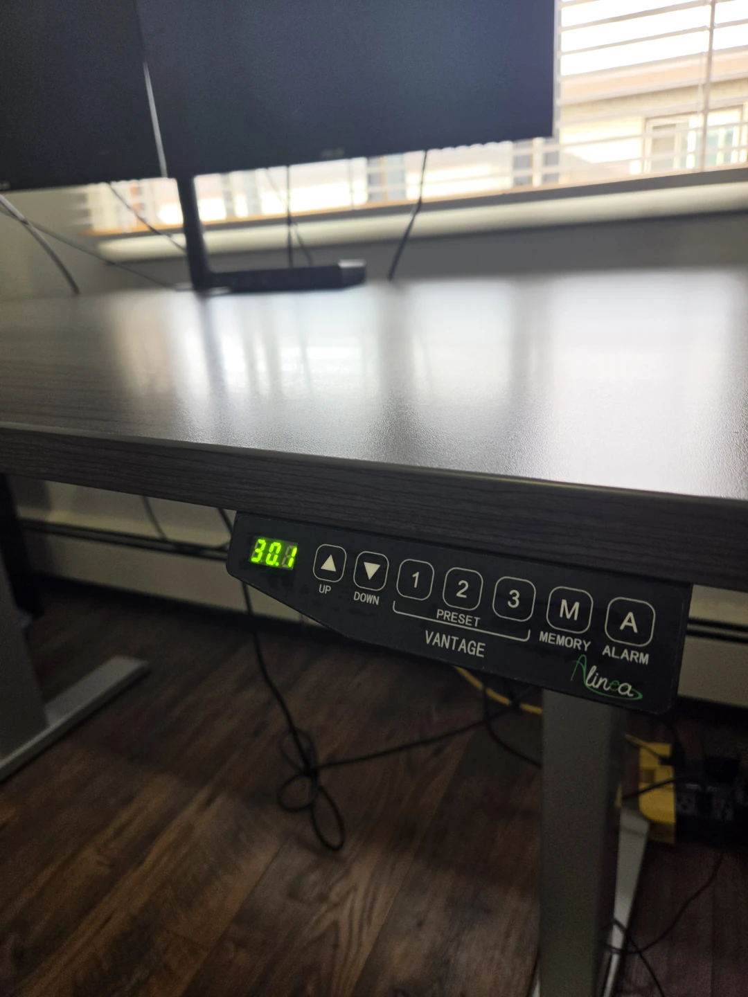 Alinea Vantage Standing Desk - photo 4