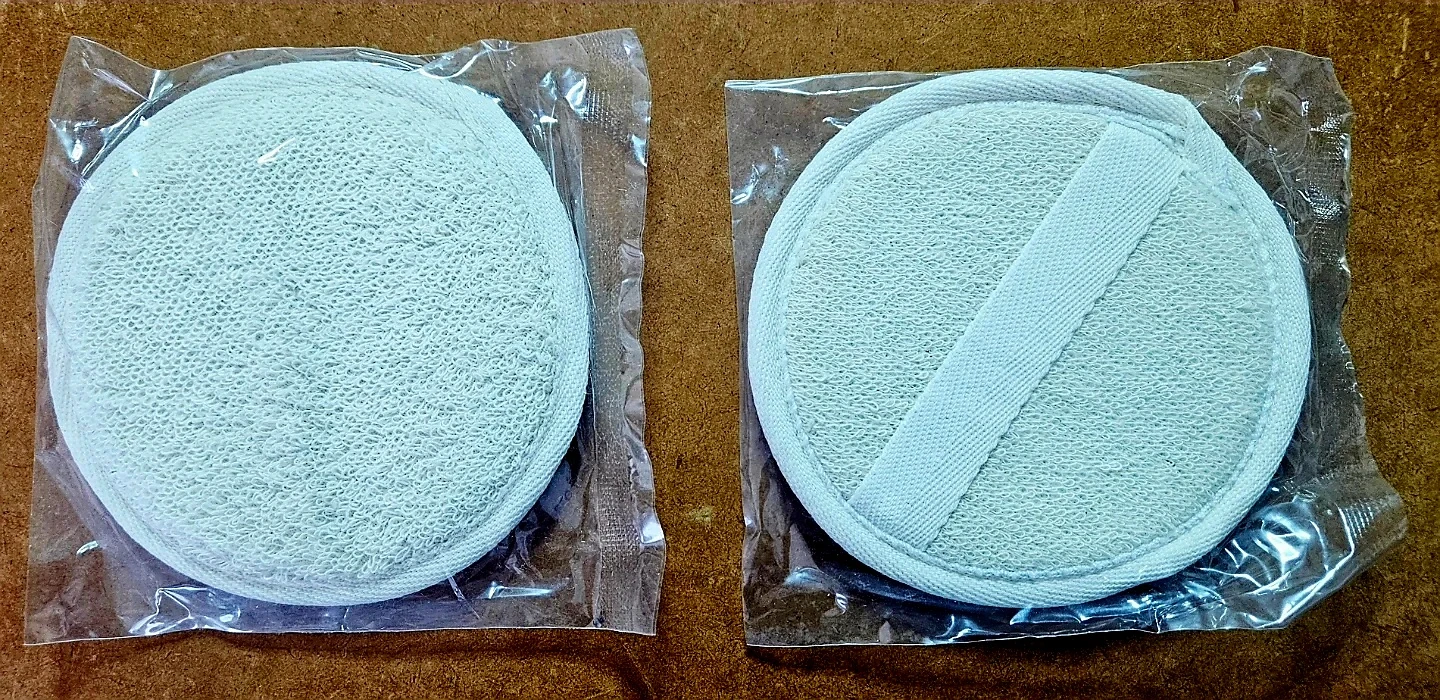 Natural Round Loofah Exfoliating Pads x 2 ✨️