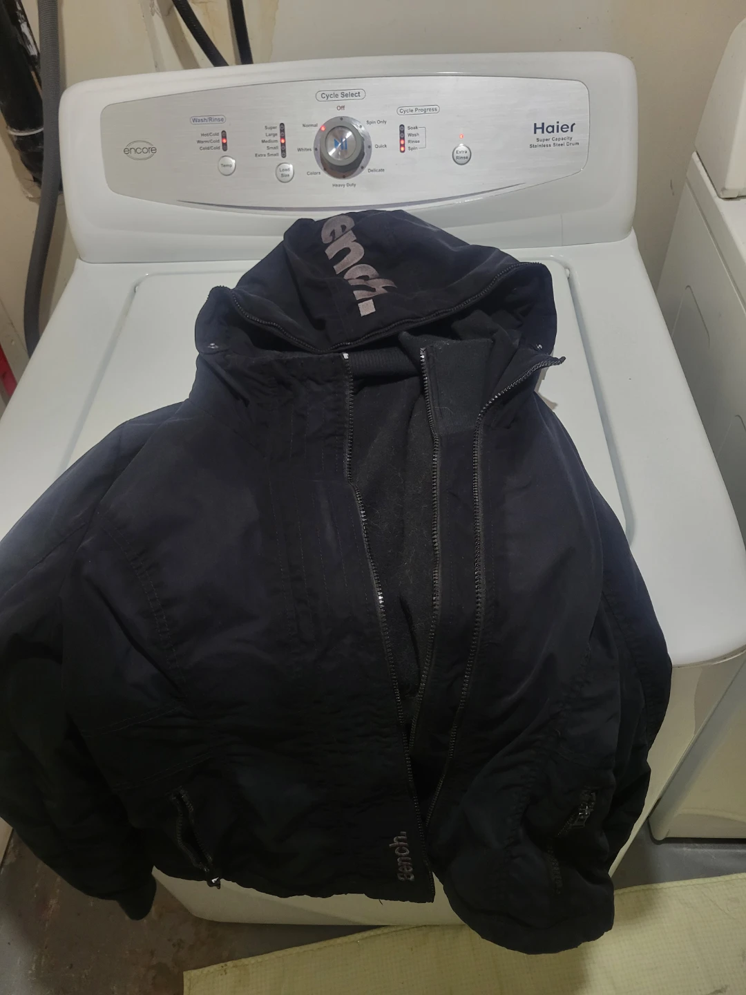 Woman's Large Bench Insulated Jacket