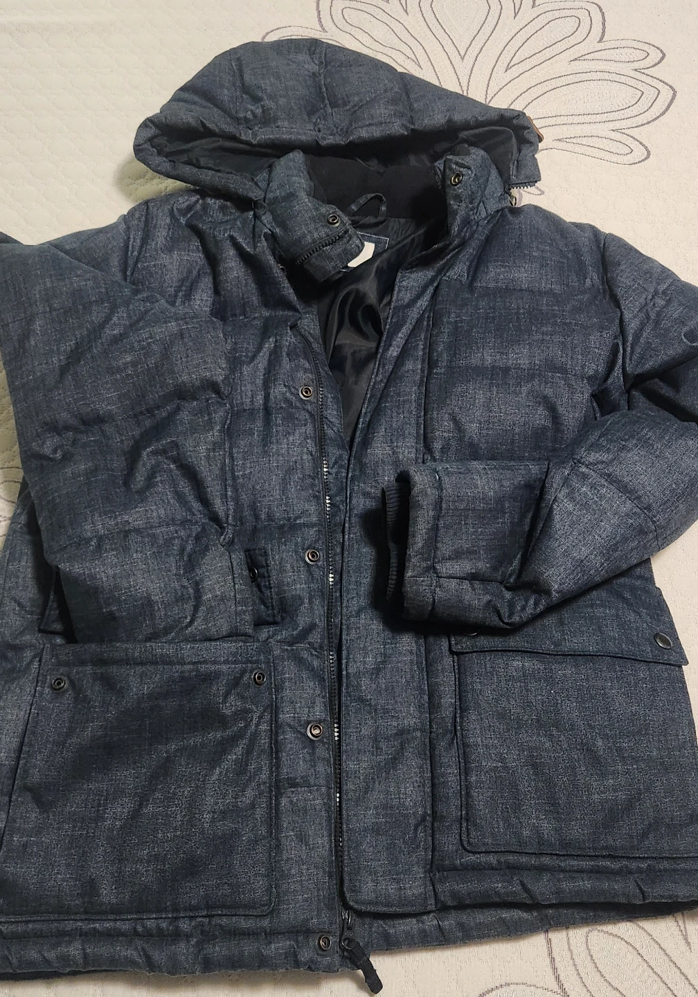 Old Navy Puffer Jacket - Medium