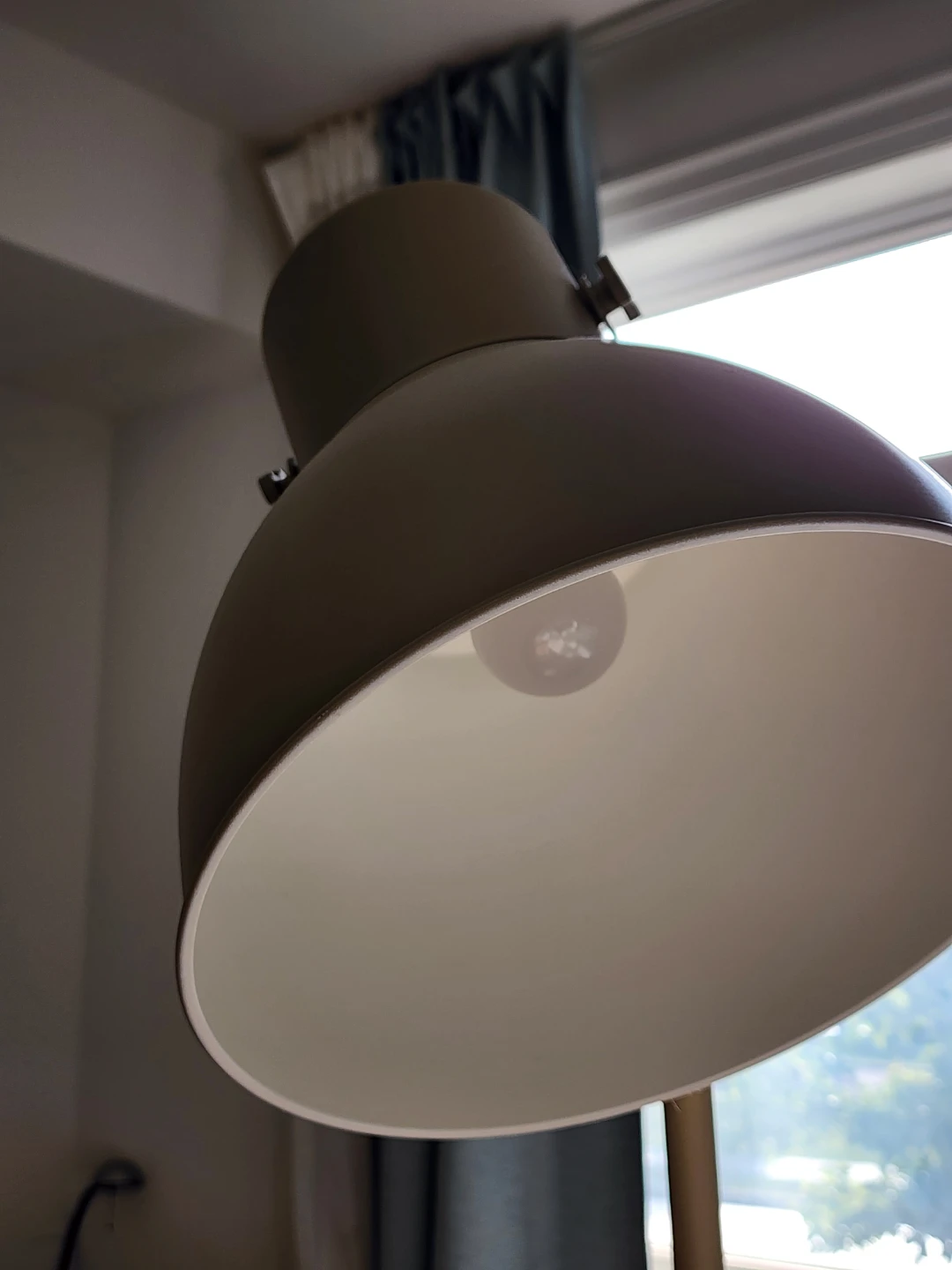 IKEA Beige Metal Floor Lamp - photo 4