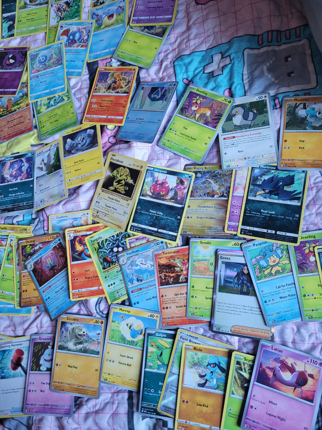 100+ pokemon cards - photo 5