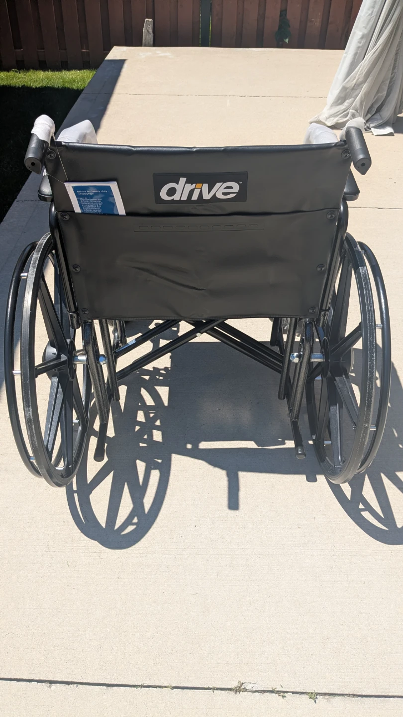 Drive Medical Heavy Duty Sentra Wheelchair - photo 3