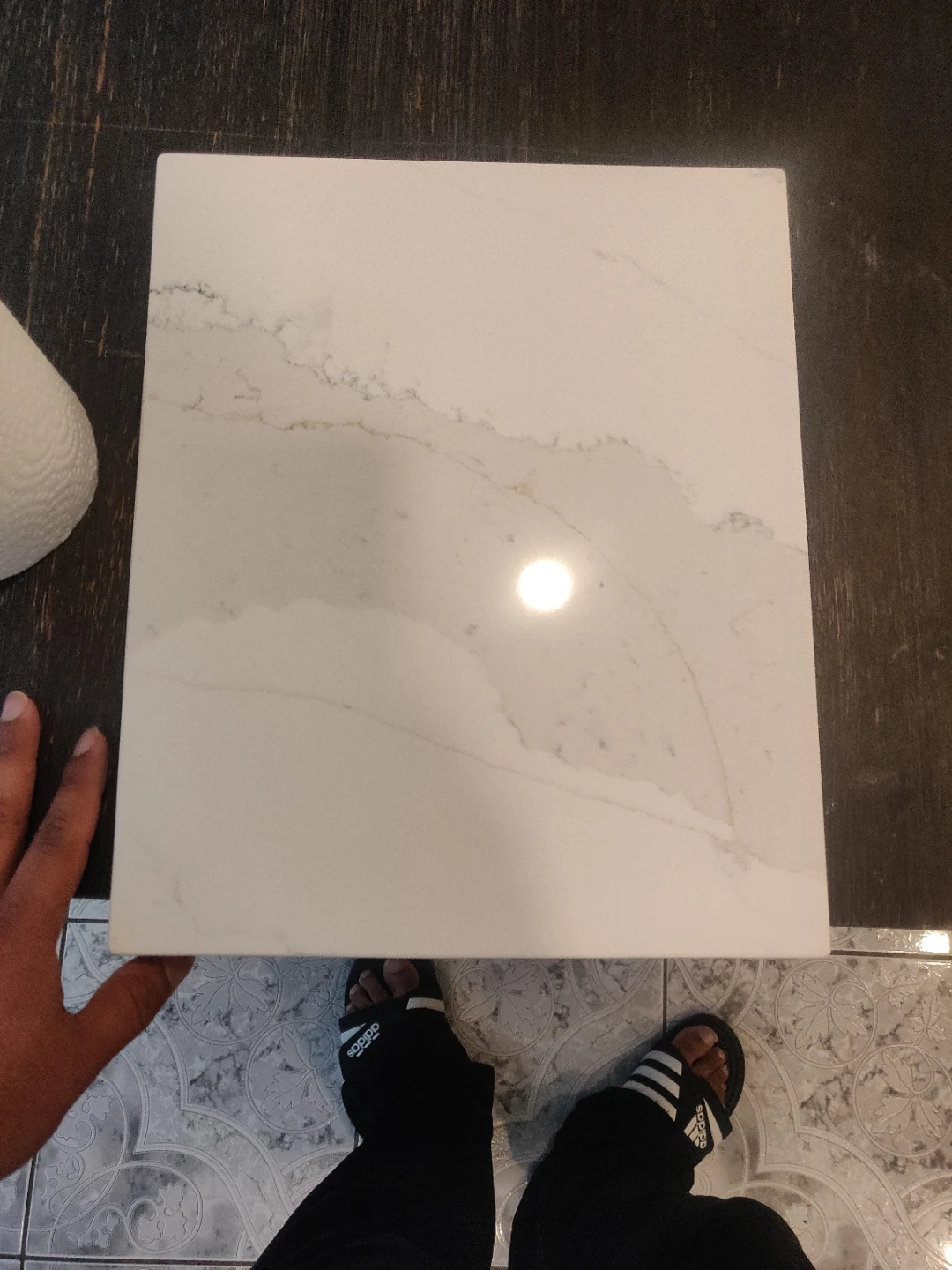 White Marble-Look Quartz cutting board