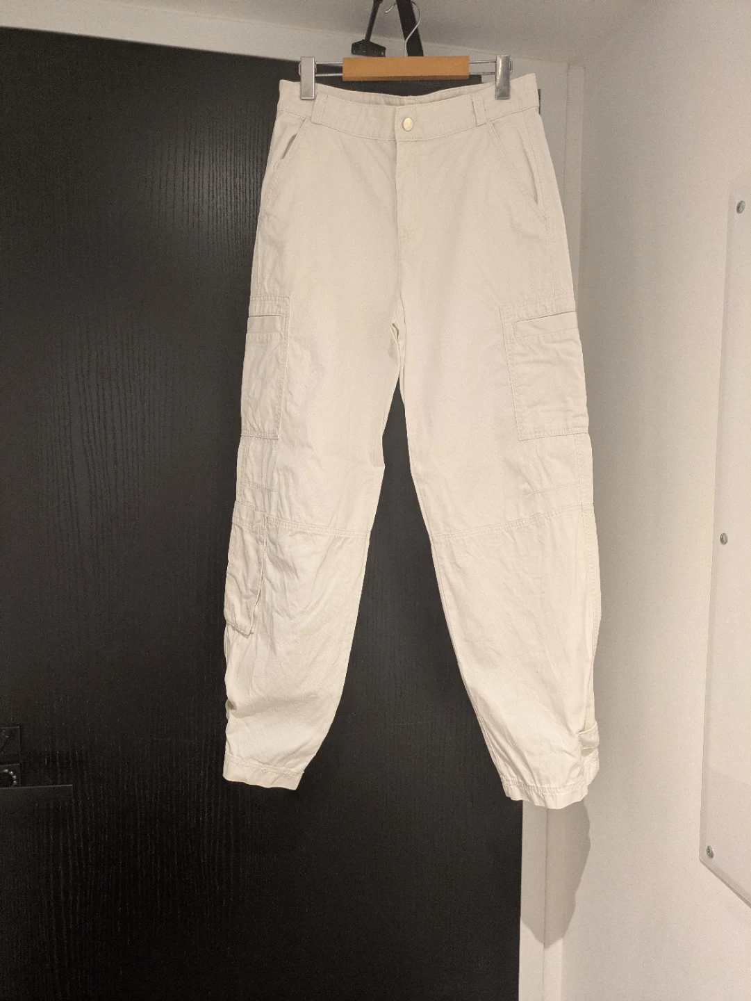 H&M Cream Cargo Pants size 8 - photo 2