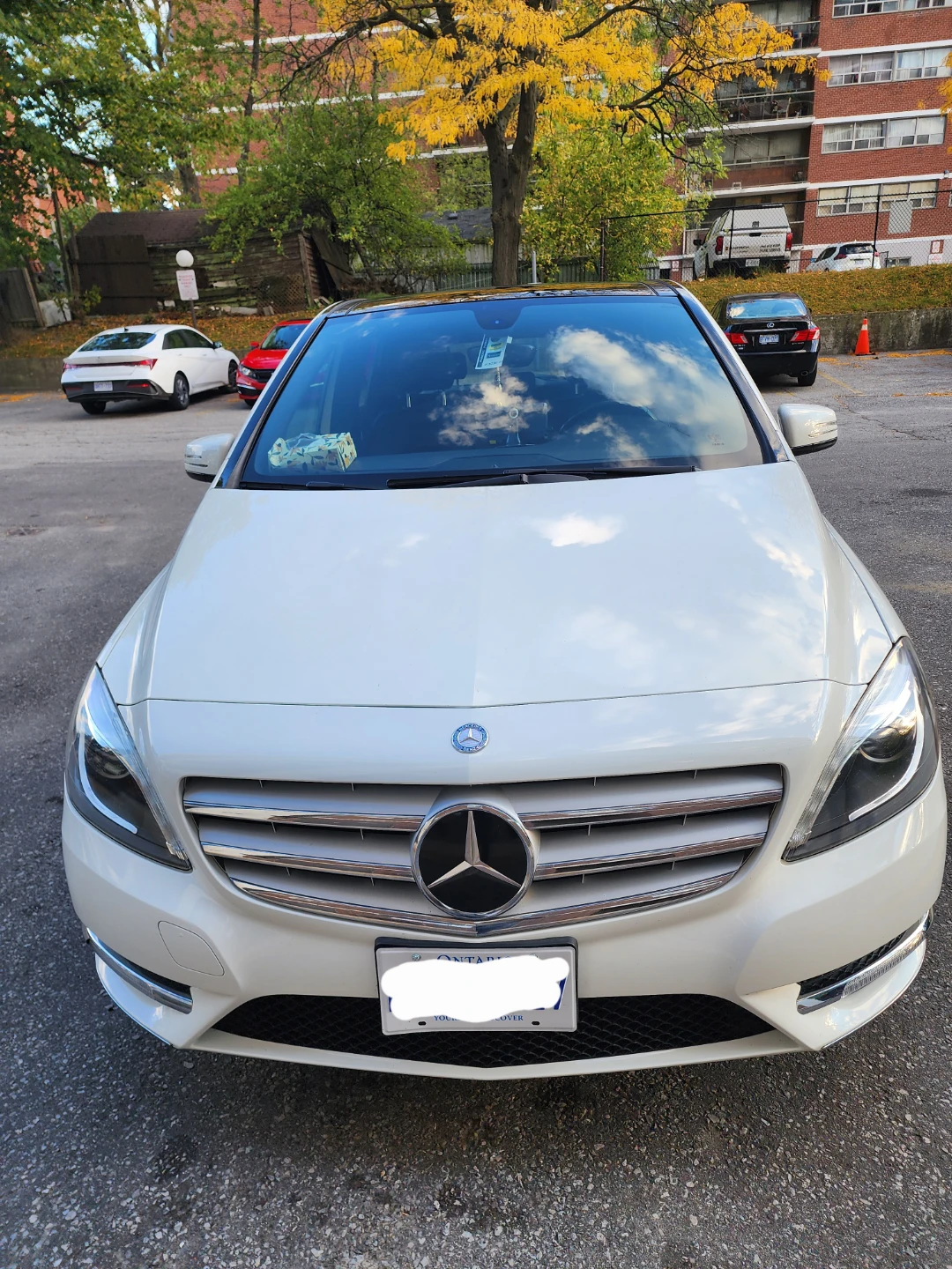 Selling  Mercedes  Benz  B250