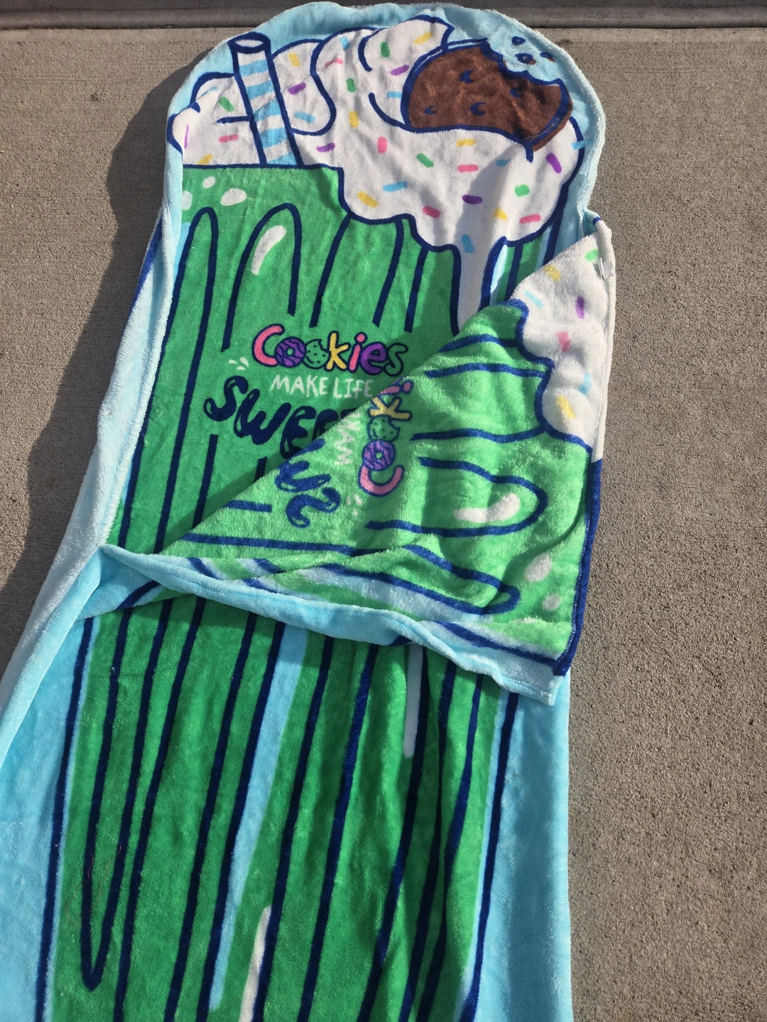 Girl scouts Cookies Make Life Sweeter Plush Throw Blanket - photo 3