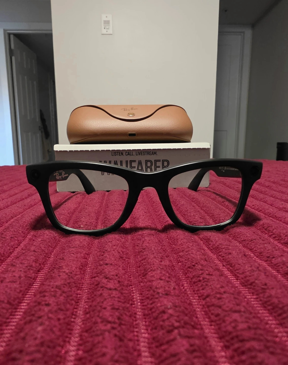 Ray-Ban Meta Wayfarer Smart Glasses Gen 1 - photo 2