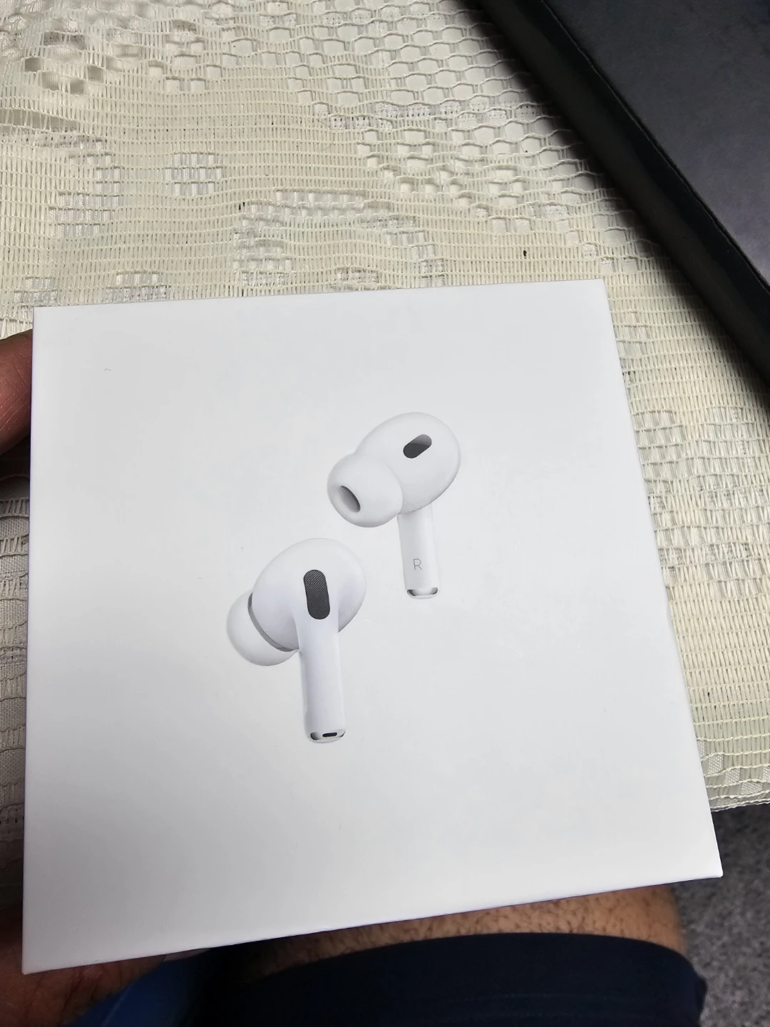 Apple AirPods Pro 2nd Generation with MagSafe Case - photo 4