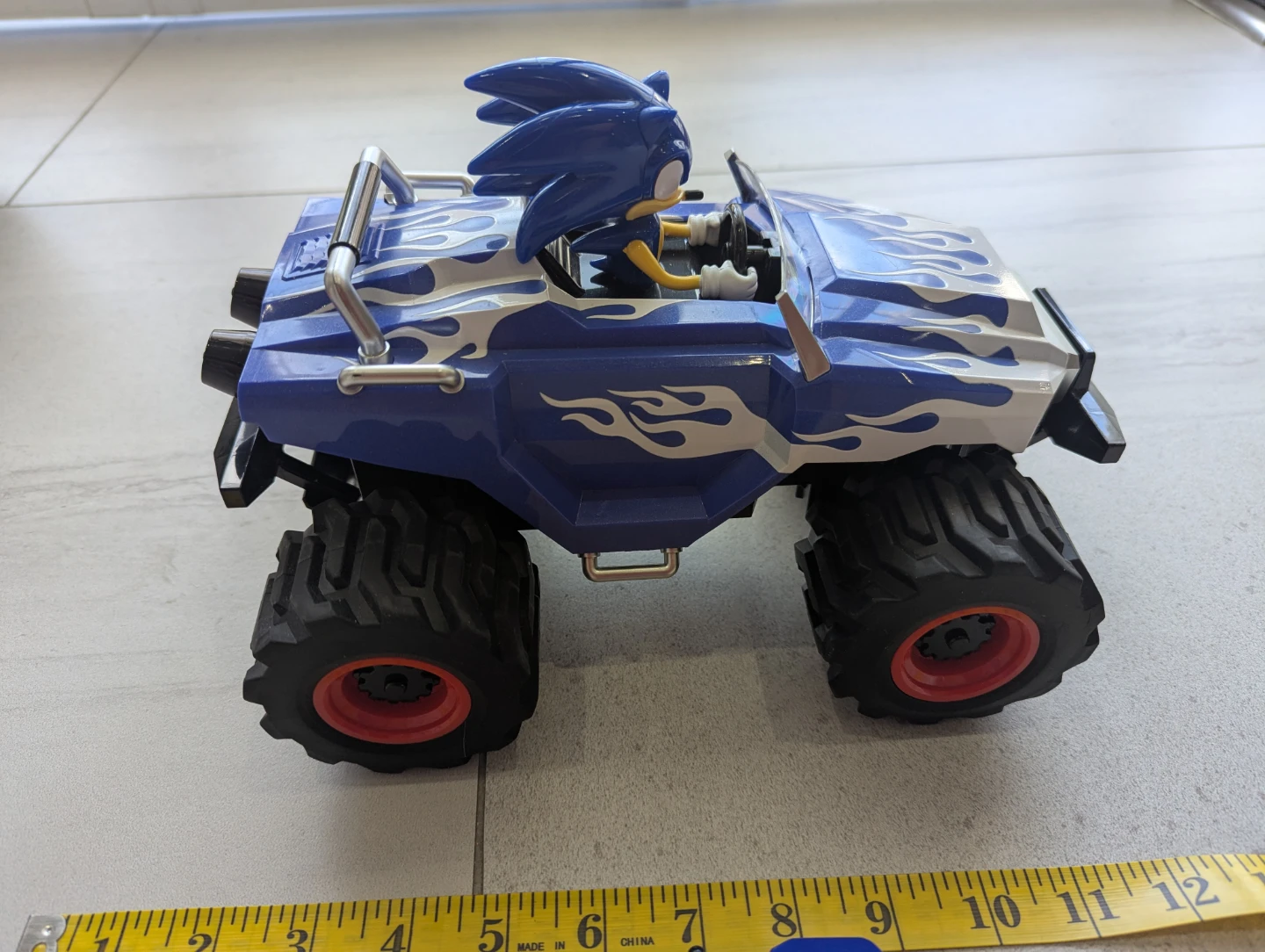 NKOK Sonic The Hedgehog Monster Truck Remote Control Car - photo 2