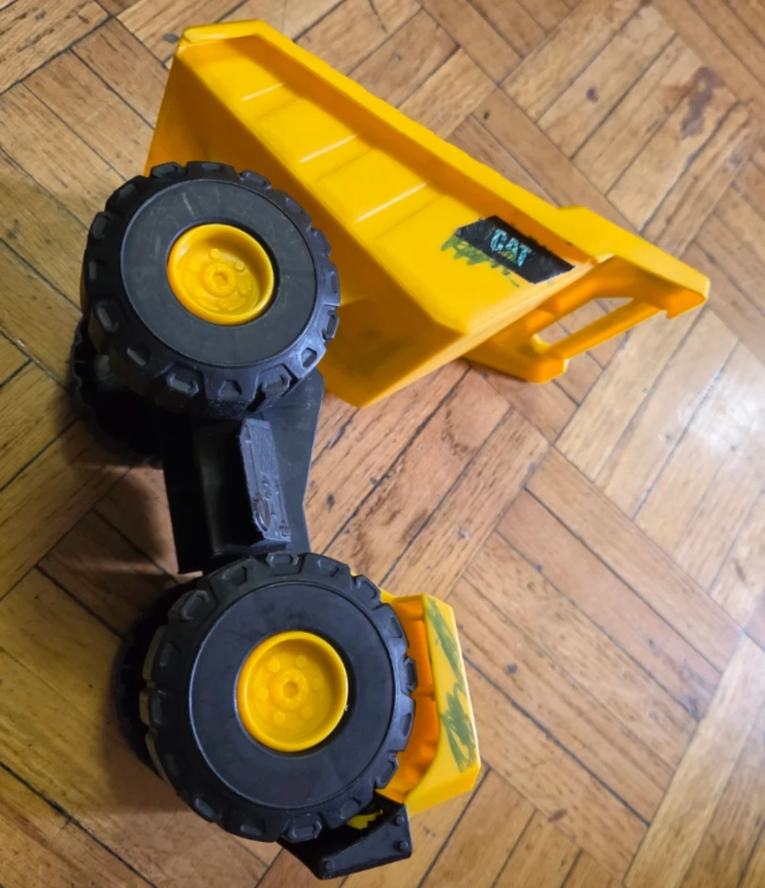 CAT Toy Dump Truck - photo 2