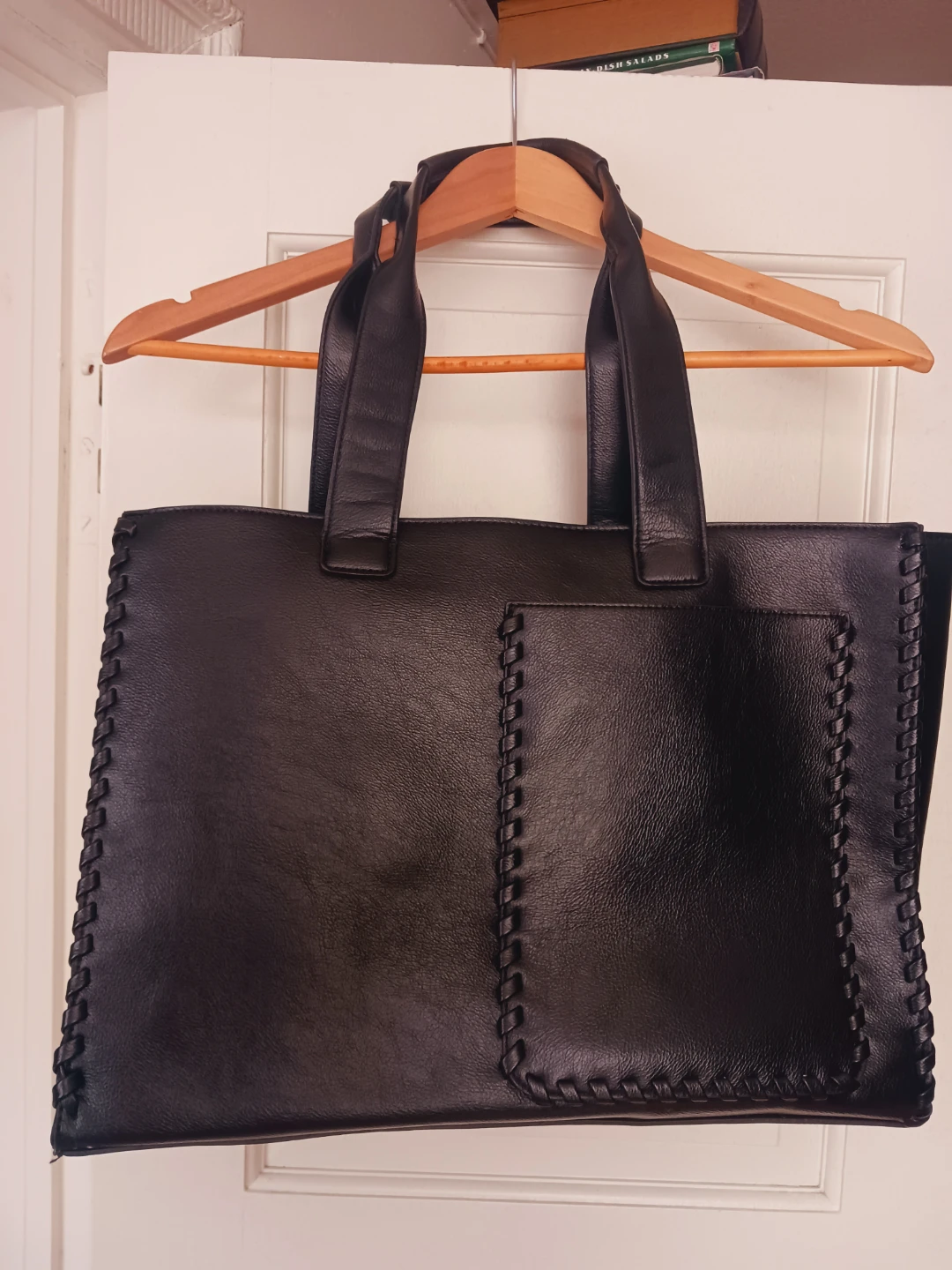 BCBG MAXAZRIA LARGE BLACK LEATHER TOTE BAG