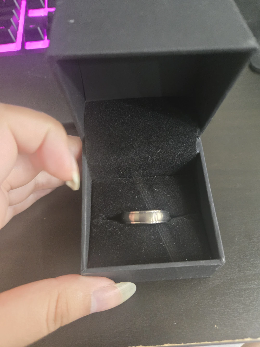 Peoples Simple Silver Tone Band Ring
