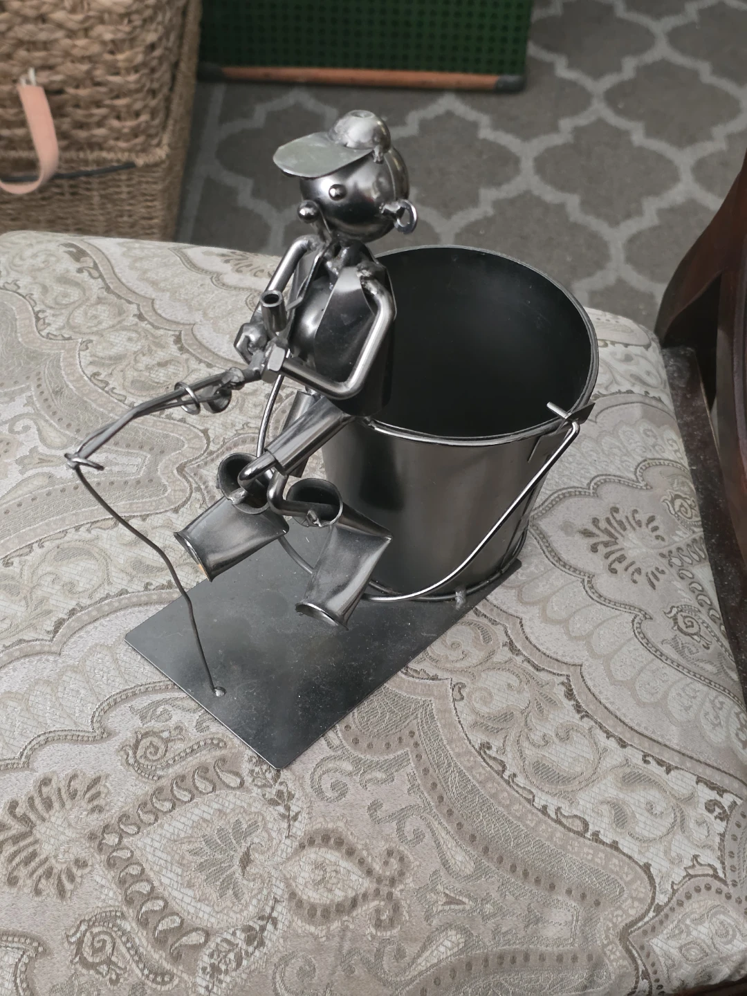 Metal Figurine Fisherman Desk Holder