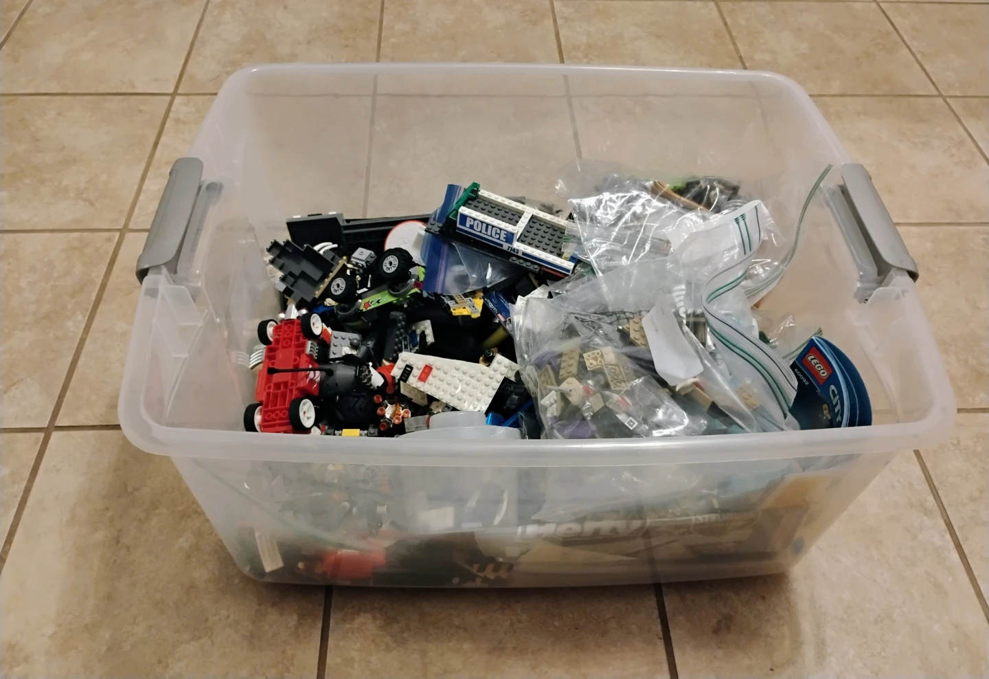 LOTS OF LEGOS - photo 2