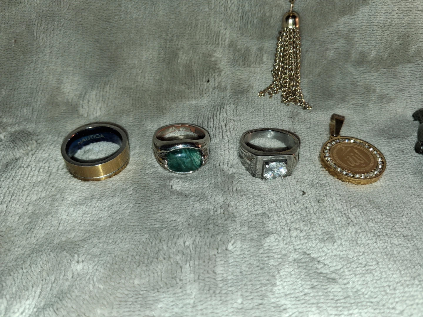 Costume jewelry for sale - photo 4