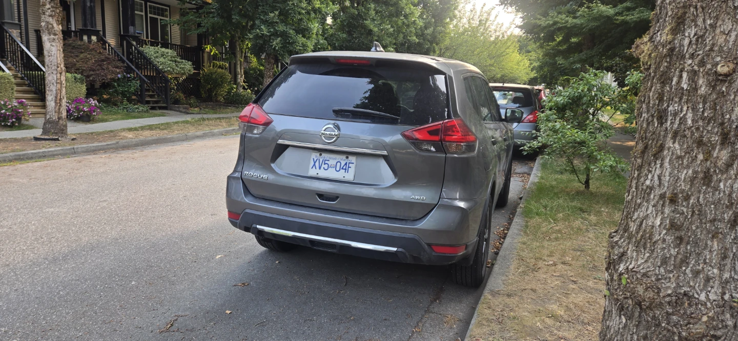 Nissan Rogue AWD - photo 3