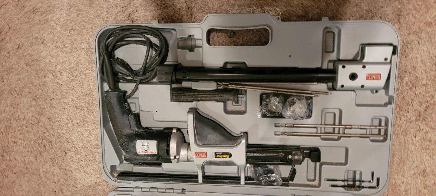 Senco Duraspin DS300 Auto-Feed Screwgun