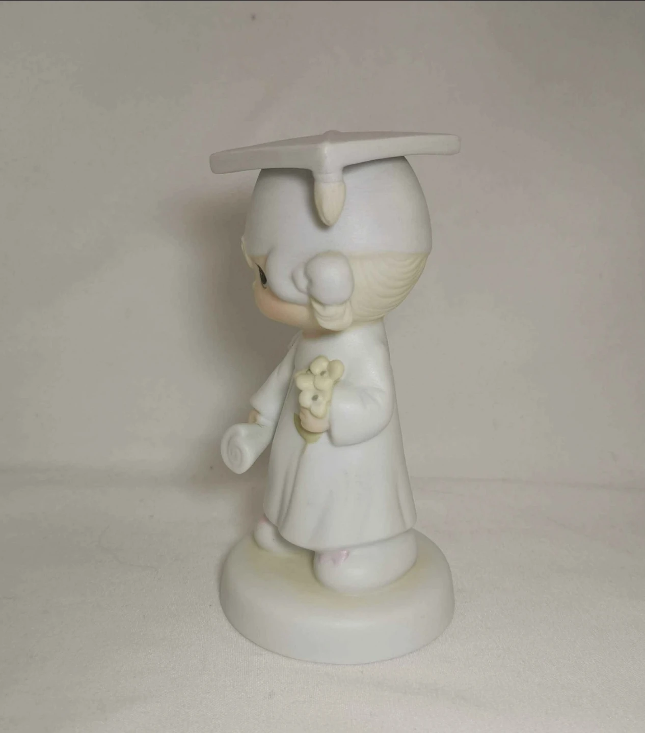 Precious Moments Graduation Figurine E-4721 - photo 3