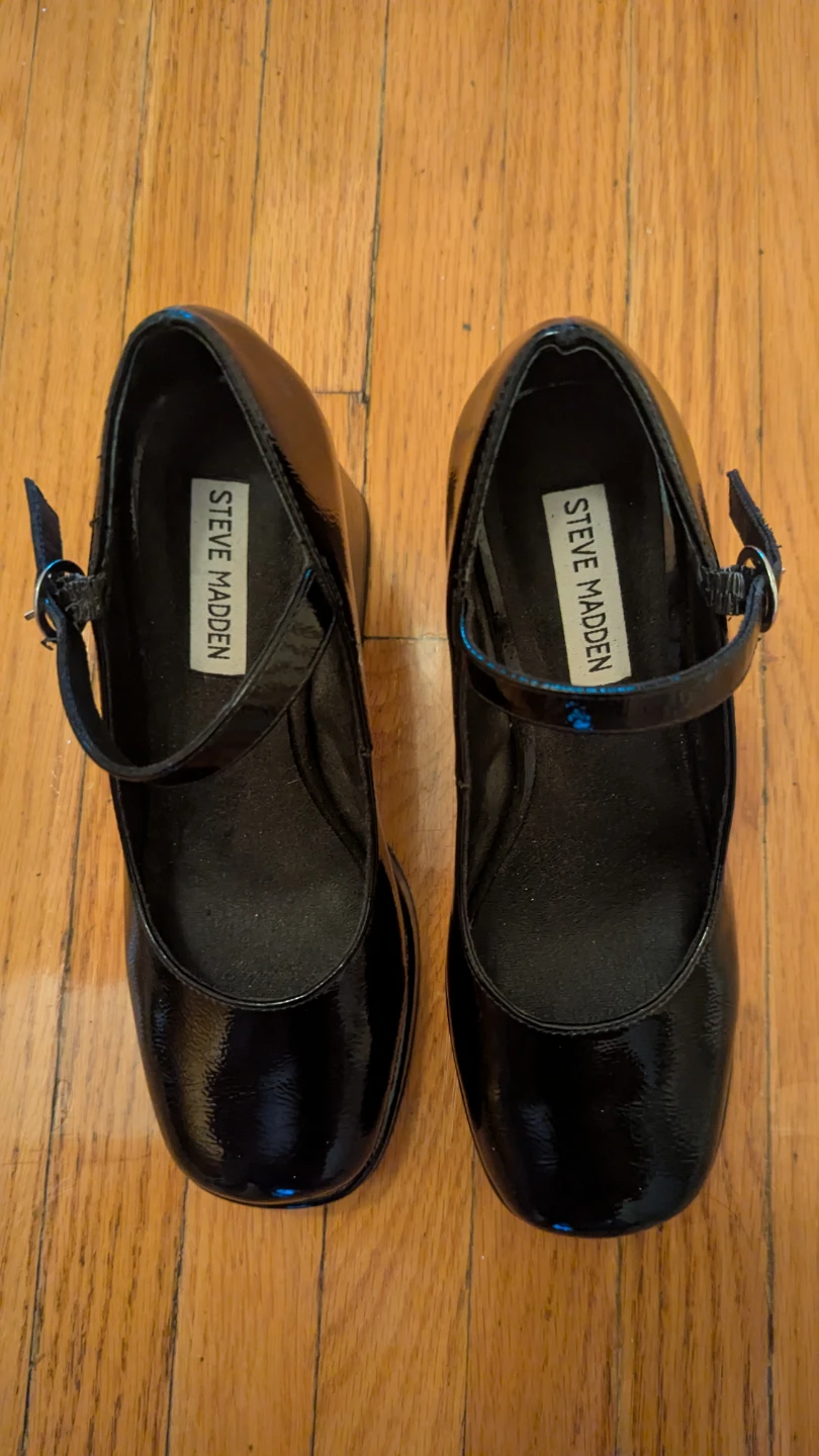 Steve Madden Black Patent Mary Jane Heels