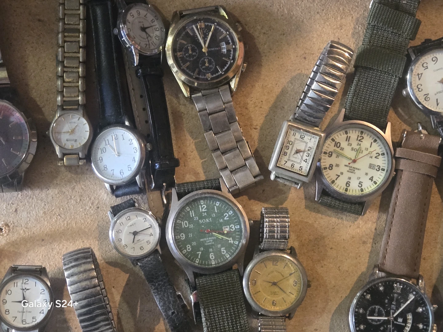 Collection of Assorted Quartz Wristwatches - photo 2