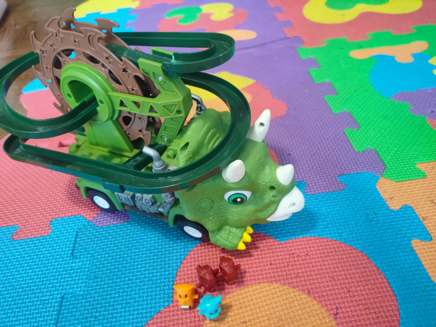 Dinosaur Car Track Playset - photo 4