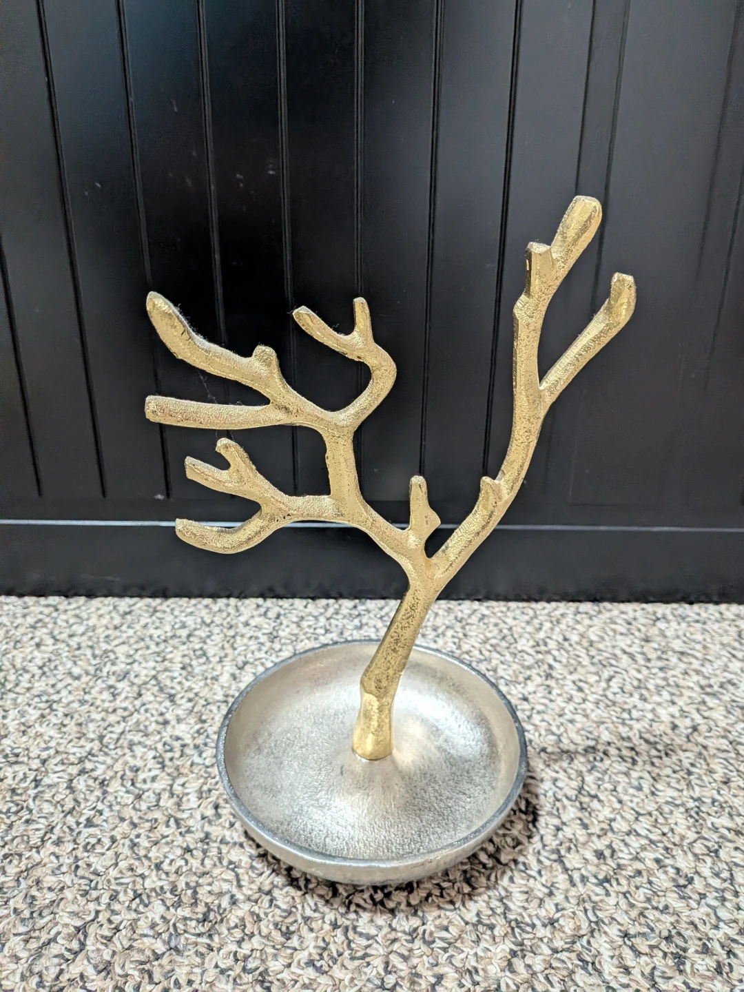 Metal Jewelry Holder