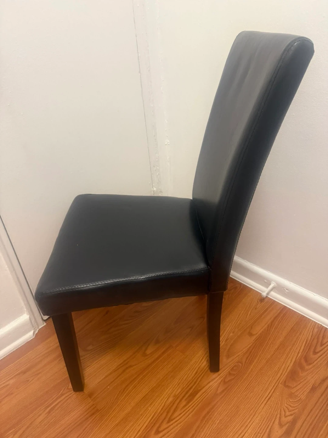 Leather dining chairs Only no Table - photo 5