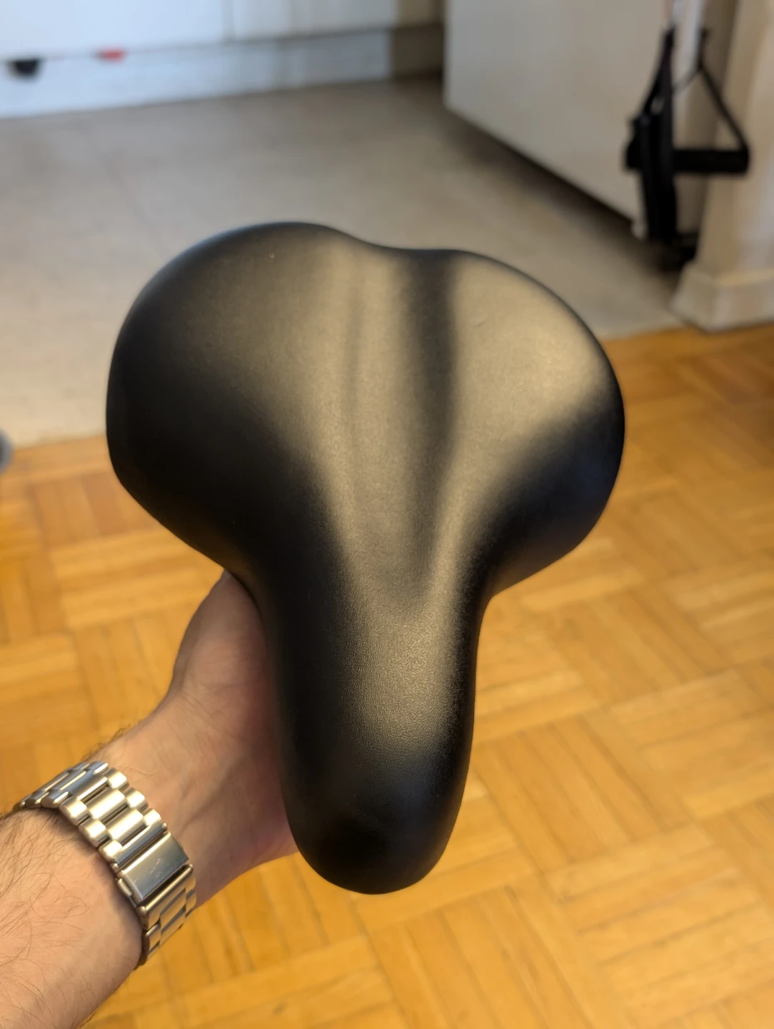 Black Bike Comfort Saddle