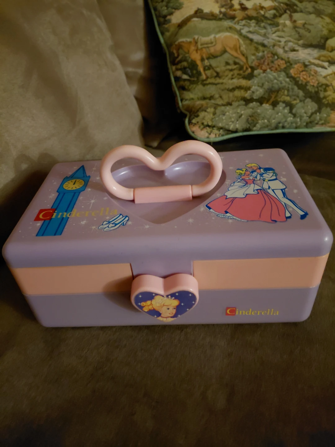 Cinderella plastic vanity jewelry case