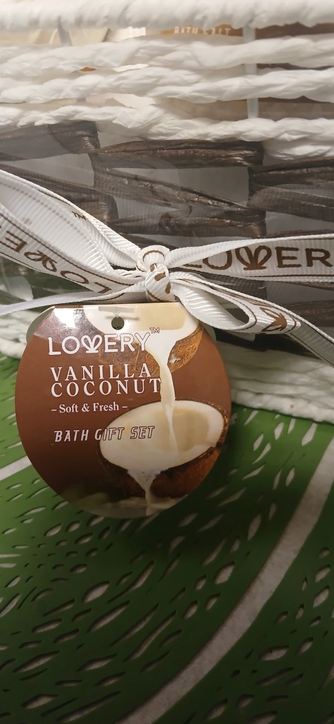 Lovery Vanilla Coconut Bath Gift Set - photo 2