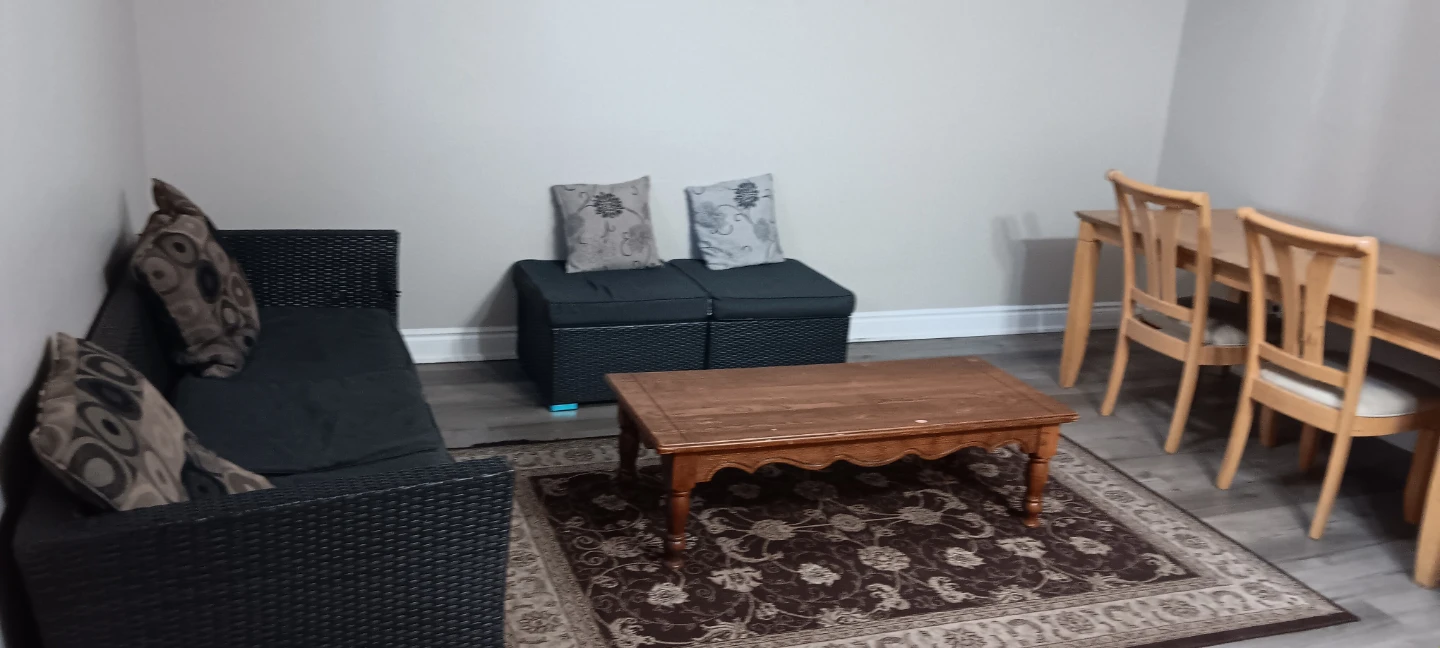 One bdrm basement for working male - photo 4