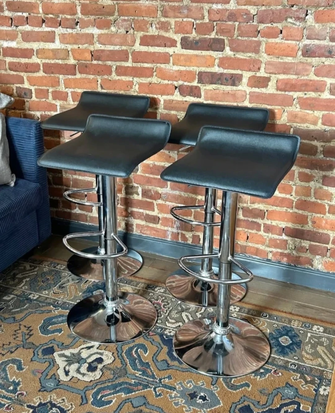 Set of 4 Adjustable baar stools - photo 2