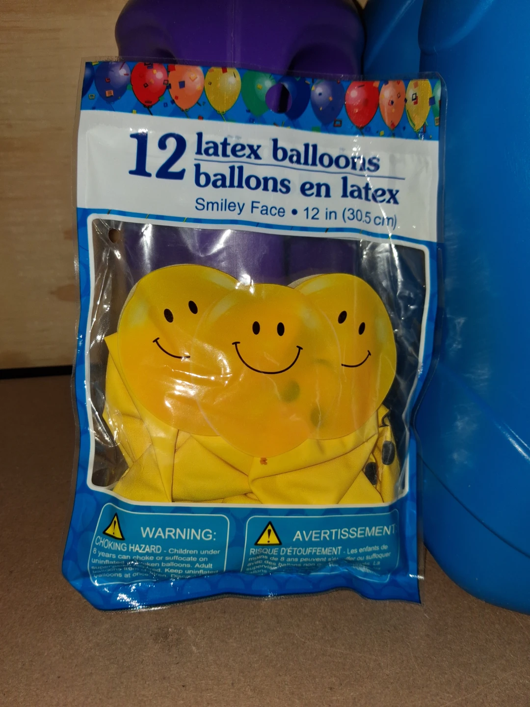 12 Smiley Face Latex Balloons