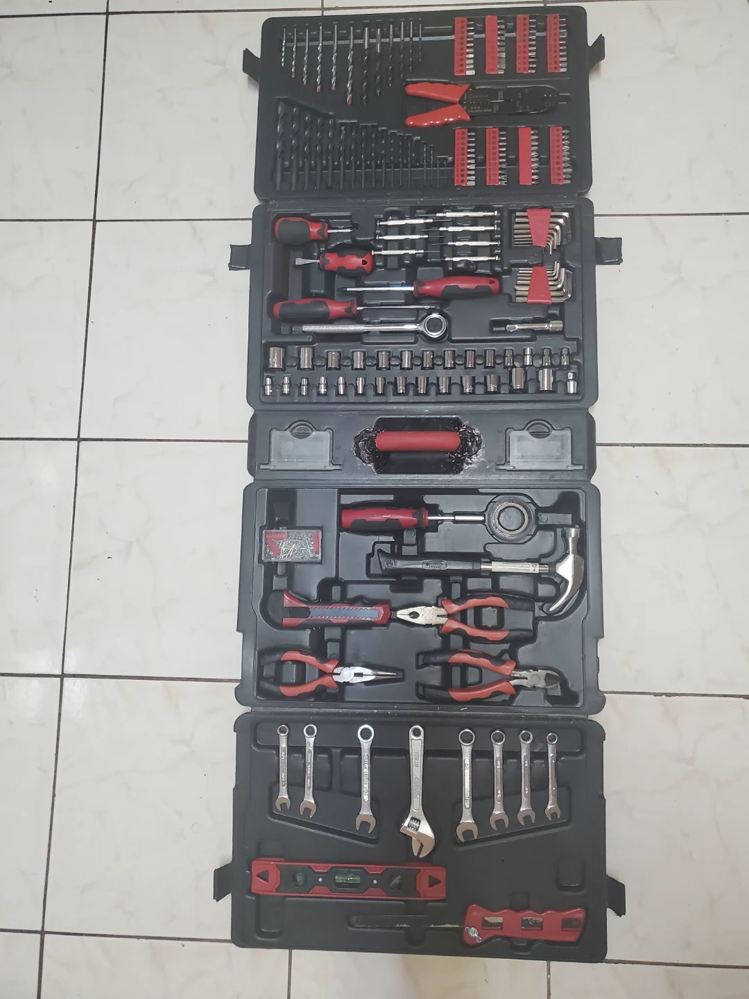 Skil Tool Set with Carrying Case