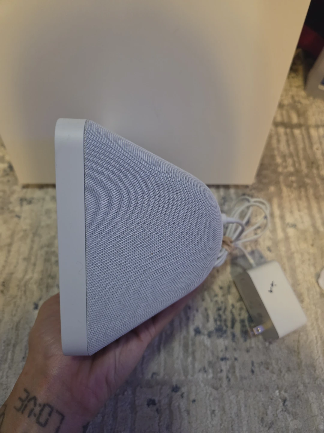 Amazon Echo Show 8 gen2 - photo 2