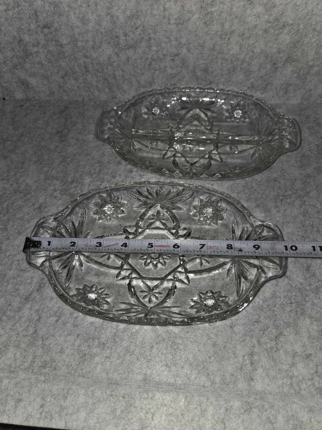 Set of 2 Vintage Star Pattern Glass Serving Dishes - photo 4