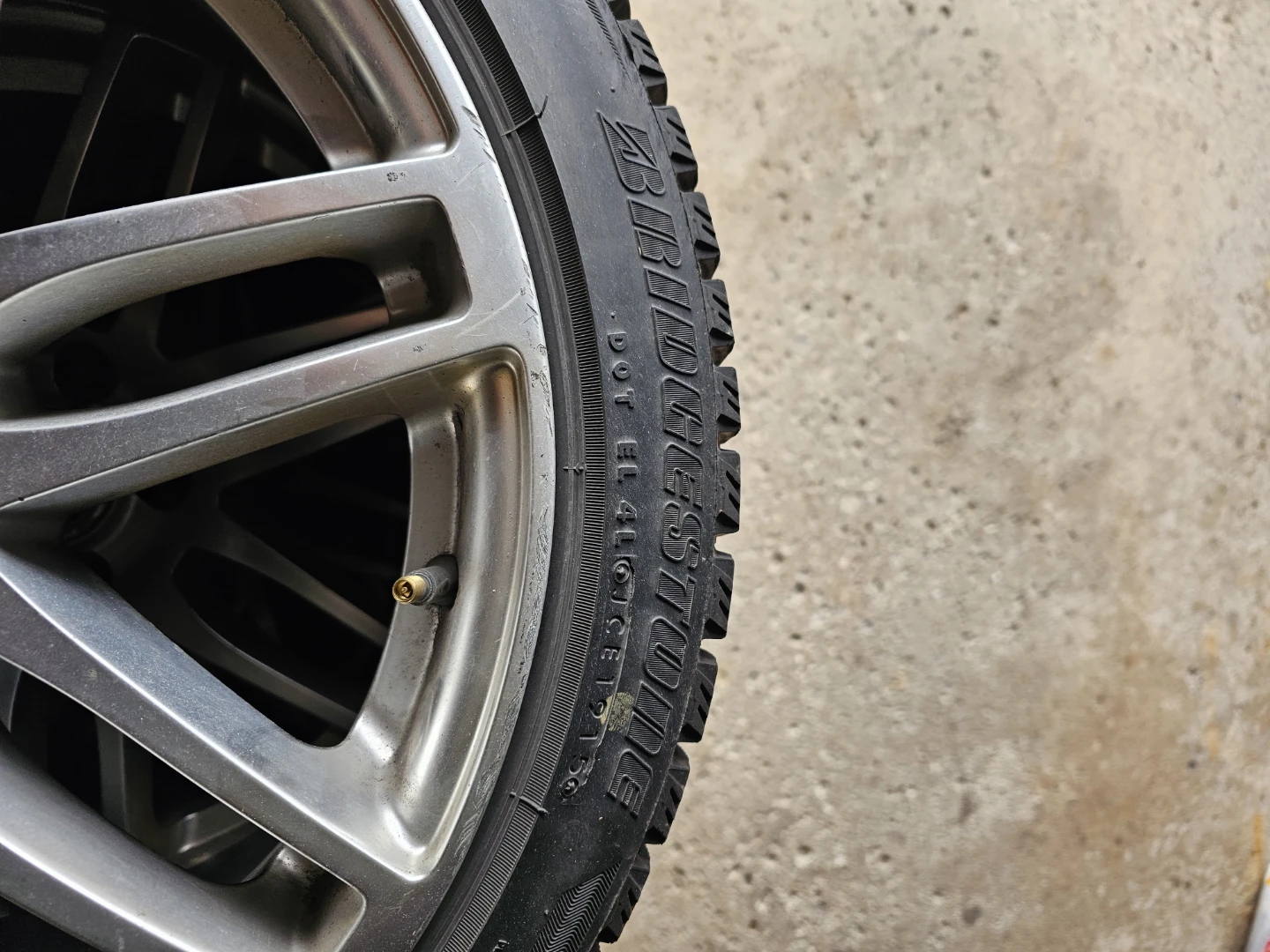 Set of 4 Bridgestone Blizzak 205/45R17 Tires - photo 3