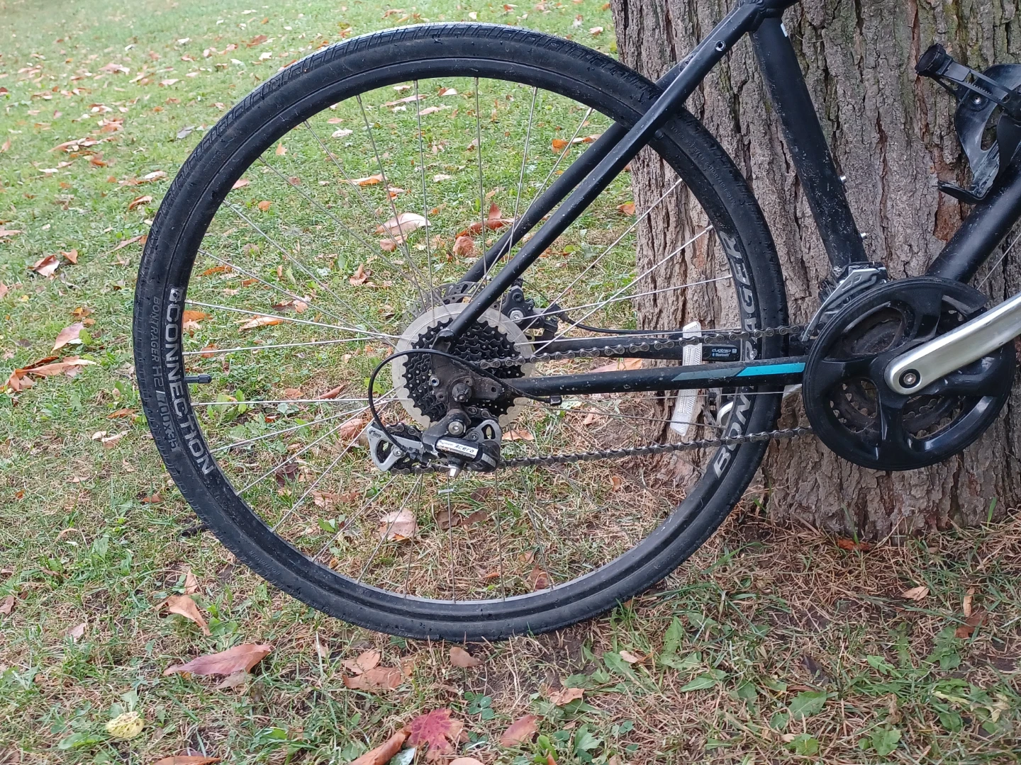 Trek FX 2 Hybrid Bike - photo 4