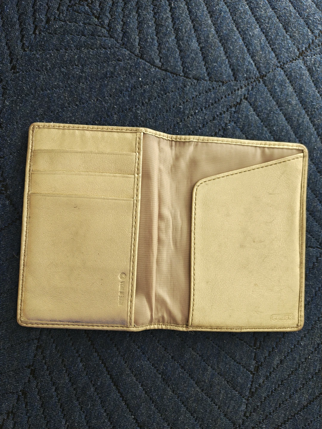 Coach Signature Passport Holder - photo 5