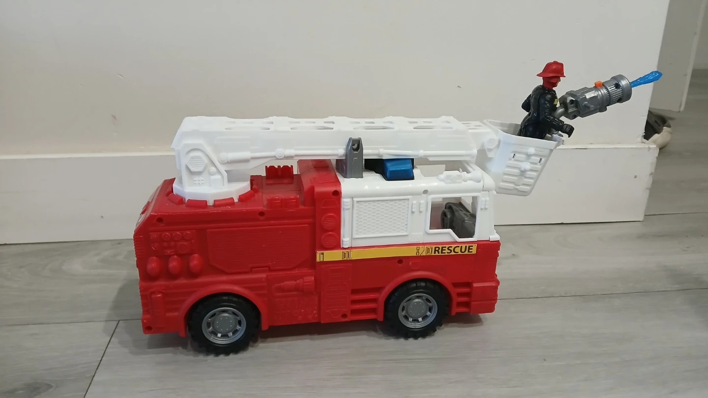 Set of 3 Rescue Vehicle Toys with Figures - photo 2