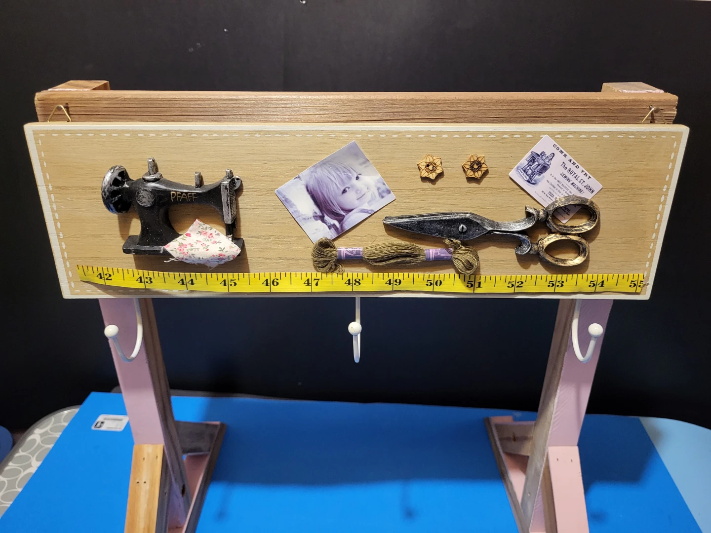 Decorative Sewing/ knitting Wall Hook Organizer