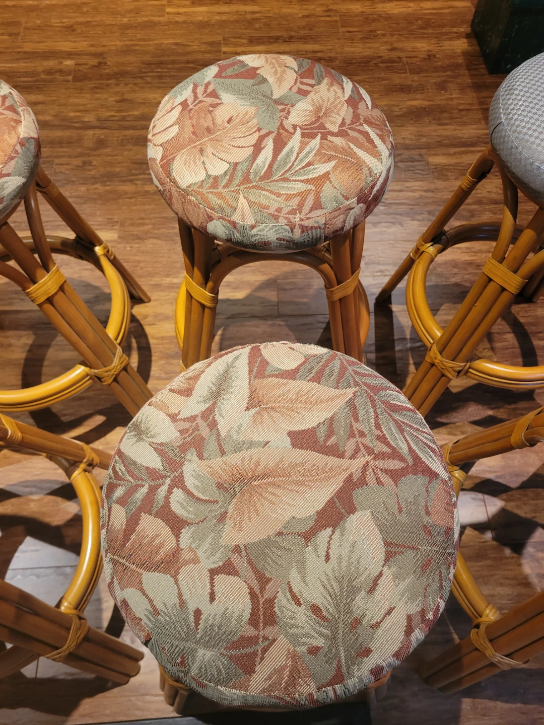 Set of 6 Rattan Bar Stools - photo 5