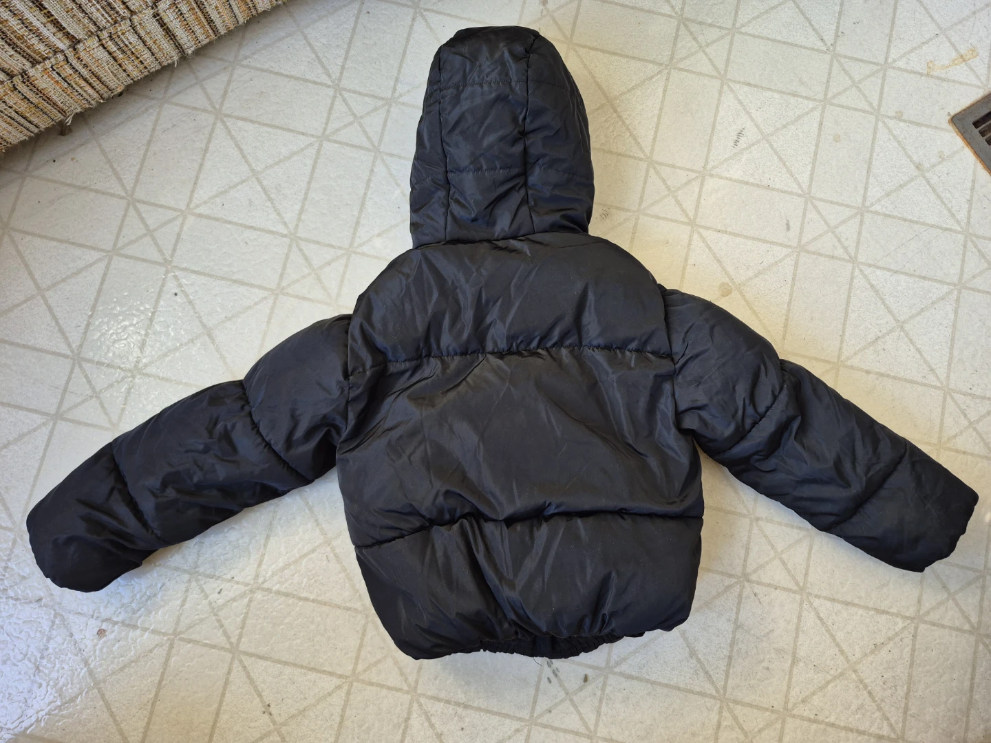 Kids Puffer Jacket Size S (7/8) - photo 5
