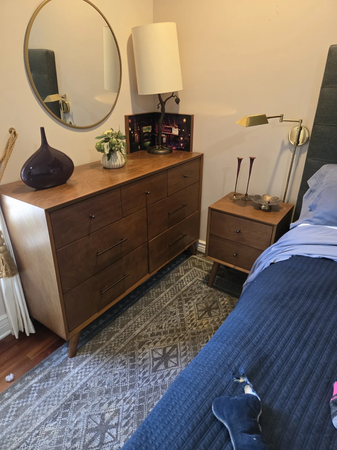 Chest of drawers