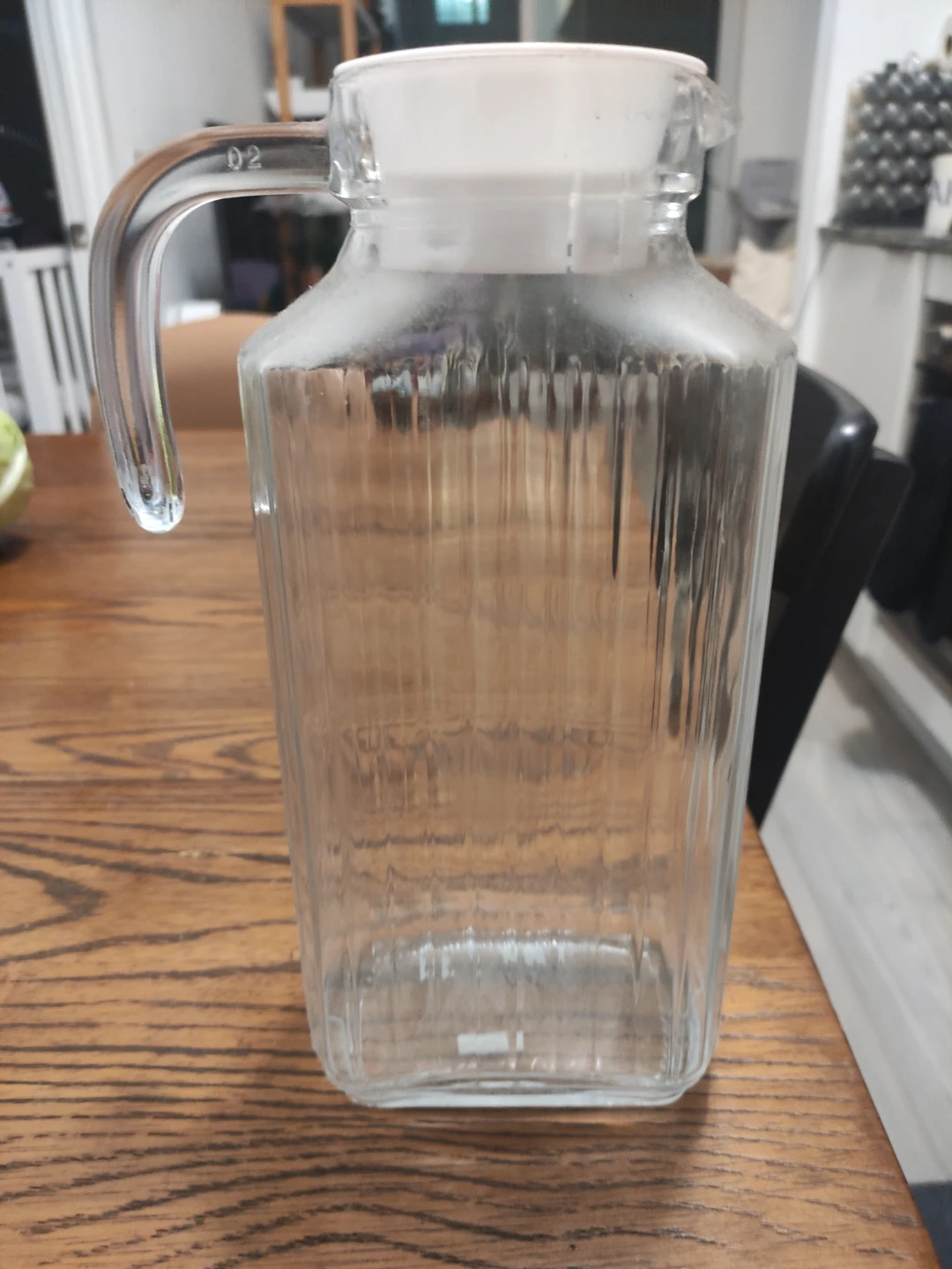 Glass Pitcher with Lid 1.8 L